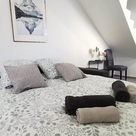L'Elegant Duplex - Clim I Wifi I Proche Du Centre-Ville Miramas Eksteriør billede